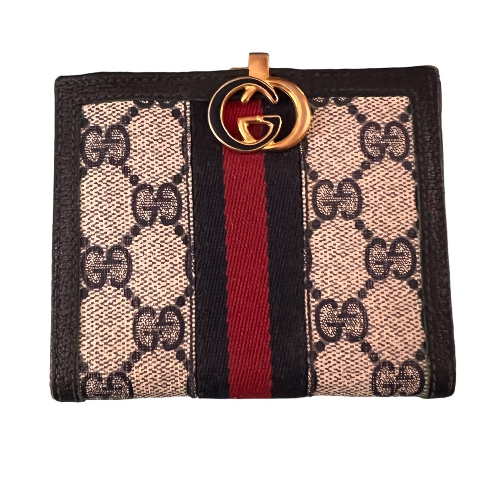 💙Vintage Gucci gold G clasp wallet❤️